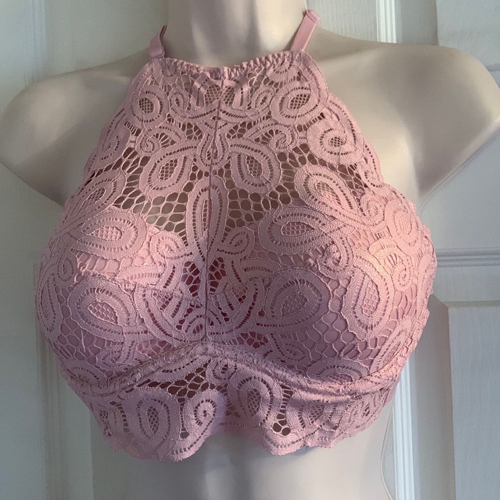 Beautiful bralette 🌸🌸🌸
